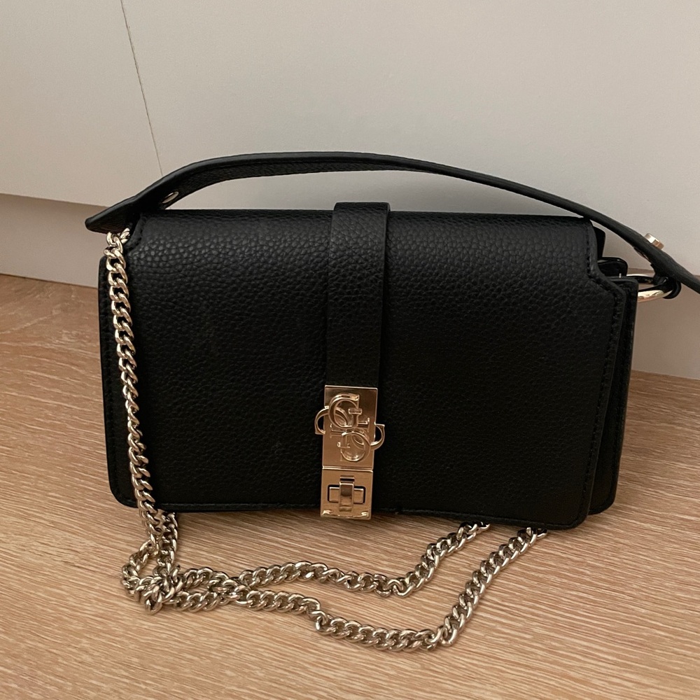 Guess crossbody bag